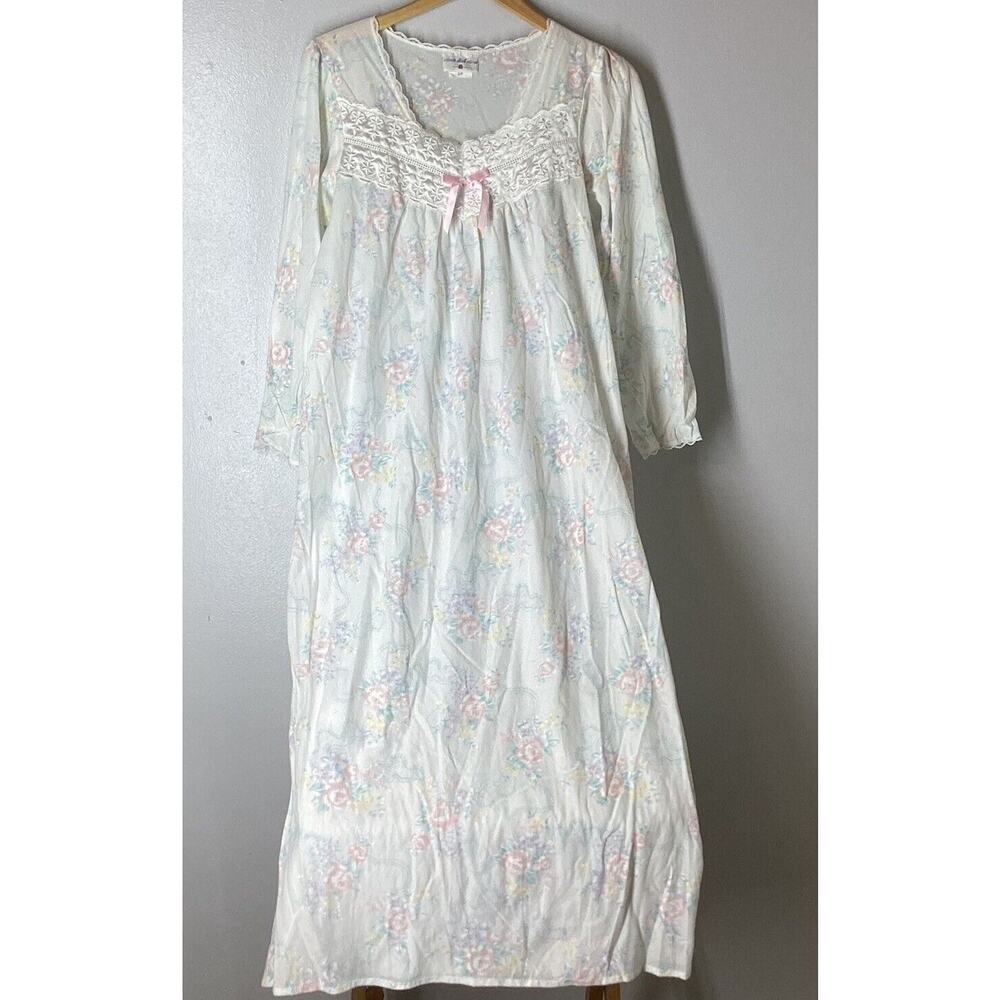 Intimates Details Intimes Sleepwear Long Sleeve White Floral Size S/P